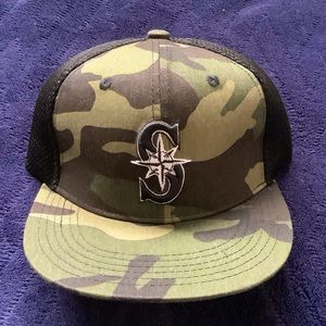 *LAST CALL* Seattle Mariners Camo Snapback Hat